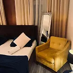 Csaky Palace Ba 3 Apartmán *